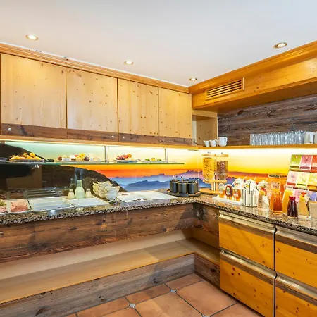 Alpinspa Zur Post - Bergbahn Im Sommer 2026 Inklusive Pensionat 3*